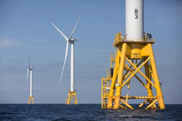 The federal government is seeking to legalise the offshore wind industry in Commonwealth waters. 