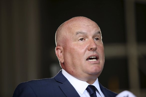 Transport Minister David Elliott attacked unions for the disruption, but they blamed the government and said workers are willing to work. 