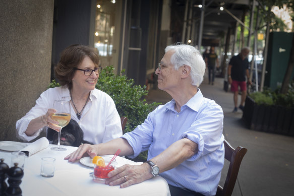 Ephron with her husband, Peter Rutter. Four months into their relationship, she was diagnosed with the same disease that had killed her sister, Nora.