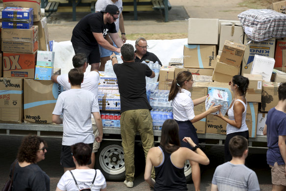 Volunteers at Bondi prepare donations to be sent to bushfire affected areas.