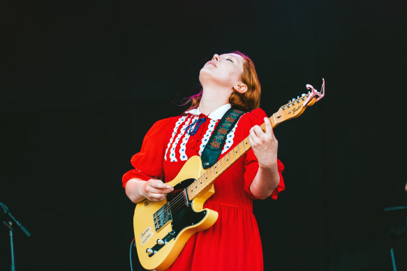 Julia Jacklin, like I’ve never seen her before. 