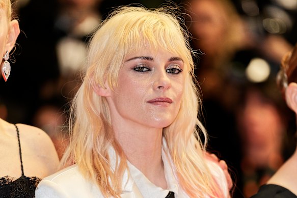 Kristen Stewart in Cannes for the premiere of The Chronology of Water: ″⁣There are certain pieces that unlock you.″⁣