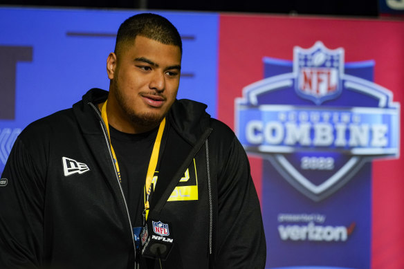 Australian Daniel Faalele drafted by Baltimore Ravens, becomes