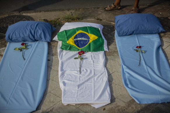 A protest against the Brazilian government’s pandemic response outside the Raul Gazzola hospital in Rio de Janeiro.