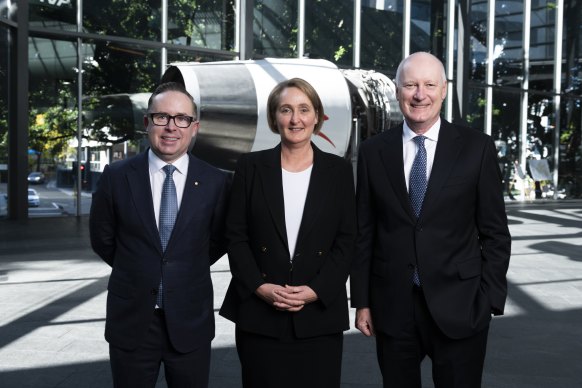 Qantas chair Richard Goyder’s (right) announced on Tuesday that Vanessa Hudson (centre) would take over as CEO from Alan Joyce (left).