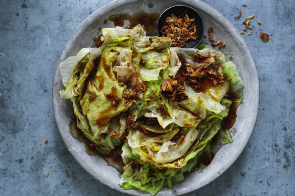 Lettuce with oyster sauce.