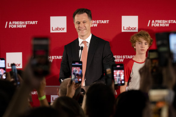 Labor leader Chris Minns and his wife, Anna, at a reception at the Novotel Hotel in Brighton-Le-Sands.