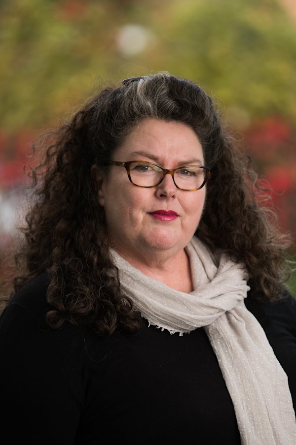 The new delta variant is more transmissable and causes greater hositalisations and emergency admissions, says Professor Catherine Bennett, chair of epidemiology at Deakin University. 