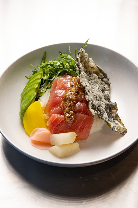 Tuna donburi.