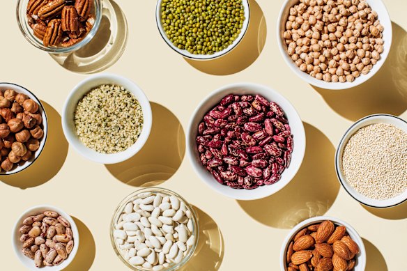 A wide variety of ingredients rich in fibre and protein can be added to a balanced diet.