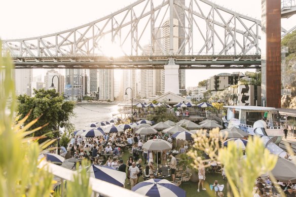 Felons Brewing Co at Howard Smith Wharves.