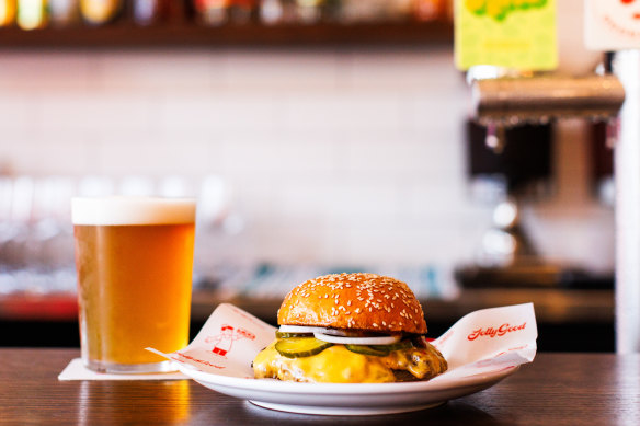 JollyGood Diner in Collingwood serves burgers, pancakes, tap beers and cocktails.