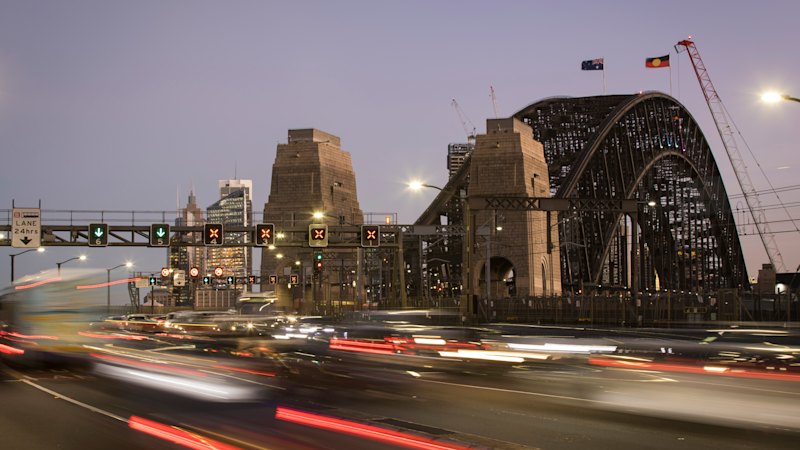Two-way tolling on Sydney Harbour Bridge and Tunnel set to start in 2028