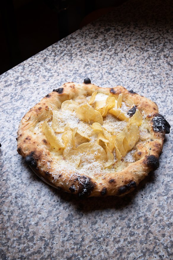 Cacio e pepe pizza.