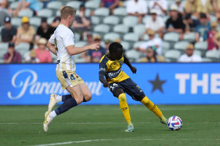 Garang Kuol with a shot at goal during the Mariners’ loss to Newcastle.