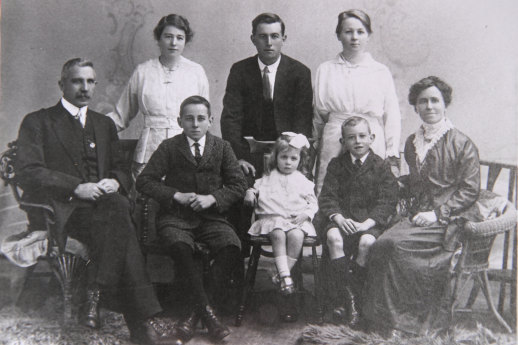 A Robinson family photo taken in 1916 the day before Les left to serve overseas in World War I. Standing: Les, centre, and his sisters Jean, left, and Ada, right. Seated: father James, siblings Joe, Gwen and Harold and mother Ada.