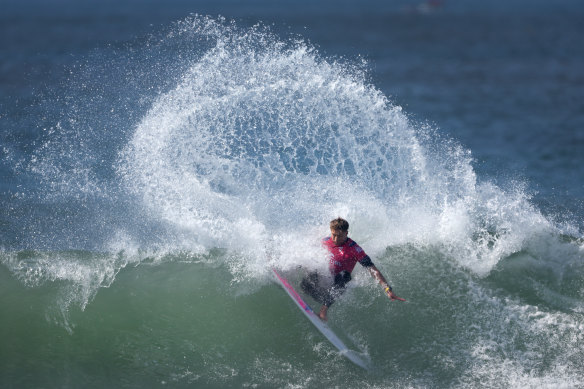 Aussie surfer Ethan Ewing came runner-up at the Rip Curl World Surf League finals in San Clemente, California, only a month after breaking his back.