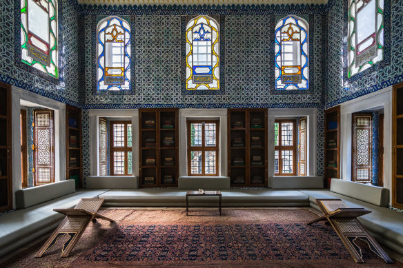 The Sultan III Ahmet library.