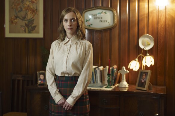 Kate O’Flynn as Fiona in <i>Everyone Else Burns</i>.