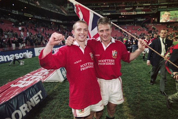 Mike Catt with Matt Dawson after a series in South Africa in 1997.