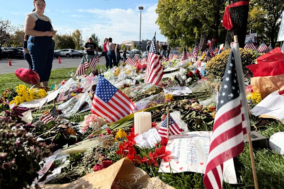 O assassinato do ativista conservador Charlie Kirk provocou um furor por violência política e liberdade de expressão.