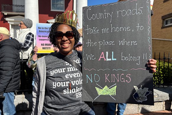 Chervon Grantham, 47 anni, ha partecipato alla sua prima protesta sabato a Charles Town, West Virginia.