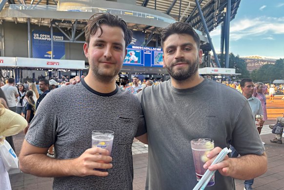 Josh Russ (left) and Jordan Levy at the US Open. They use sports betting websites and prediction markets such as Kalshi and DraftKings while at the tournament.
