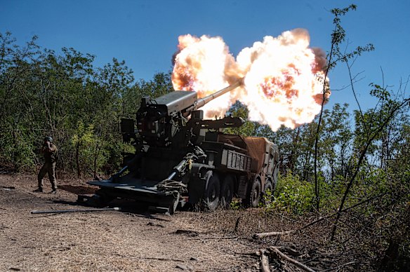 Ukrainian servicemen fire towards Russian positions at the frontline in the Zaporizhzhia region last week.