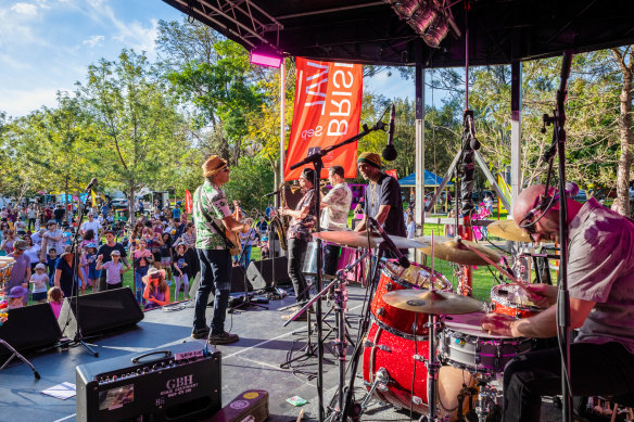 Headlined by Bustamento, this year’s Block Party brings back festival favourites  Al Zayton Palestinian Dabke Troupe, plus newcomers Jessie Lloyd alongside Ailan Songs, Dance Masala and Keyim Ba.