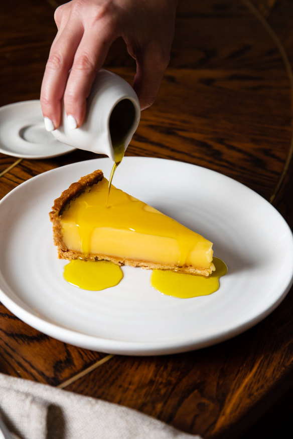 Lemon tart. 