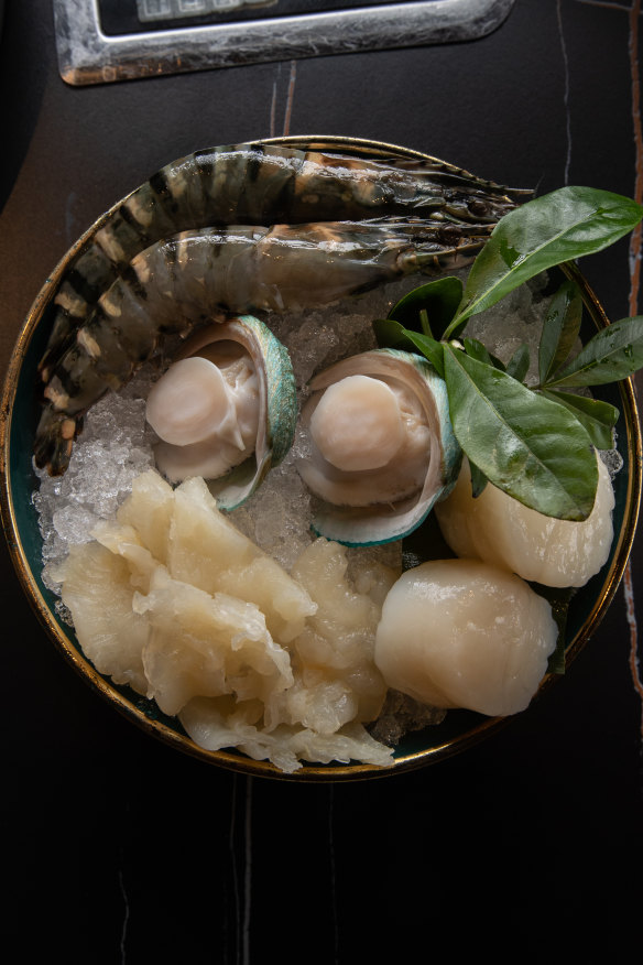 Seafood platter, before being cooked in the hotpot.