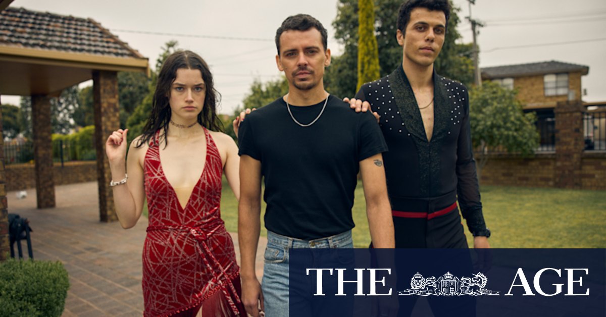 Of An Age movie: Acclaimed Australian film is an ode to growing up queer in '90s suburbia - Vimarsana News