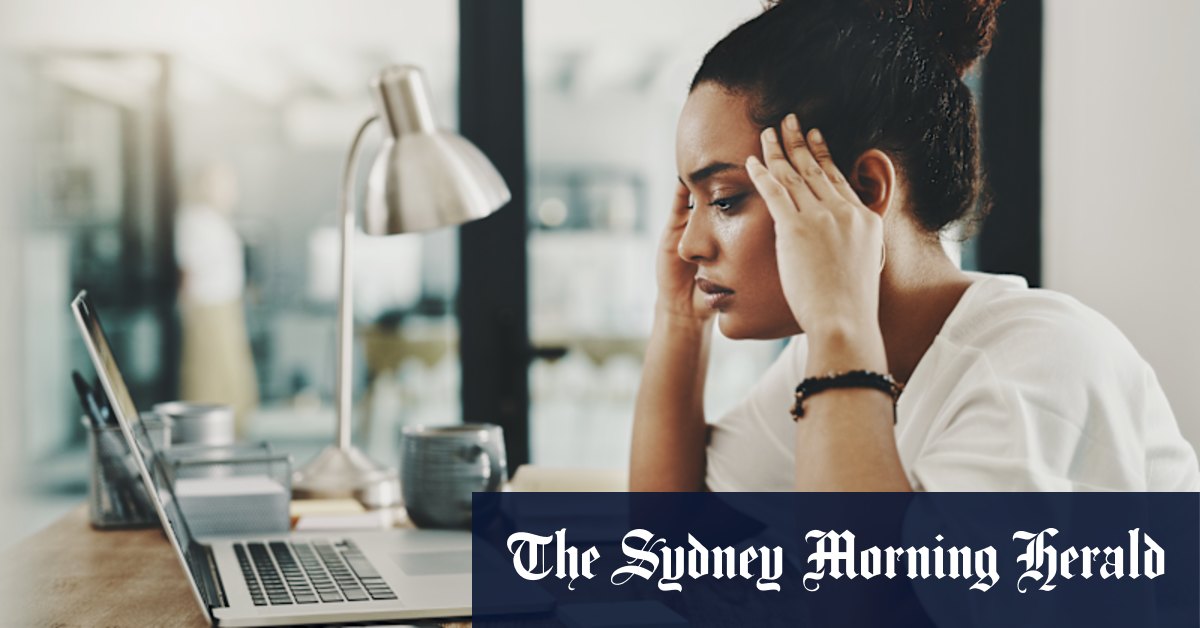 Australian unions call for workers to be given legal right to switch off to avoid 'burnout' - Vimarsana News