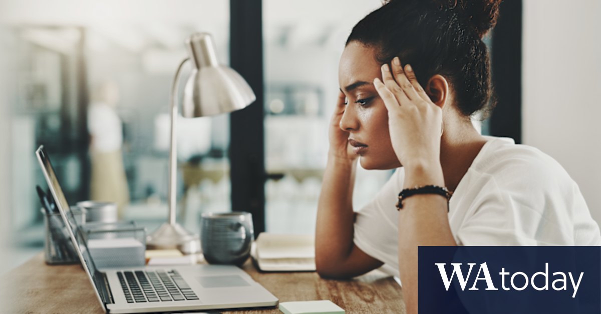 Australian unions call for workers to be given legal right to switch off to avoid 'burnout' - Vimarsana News