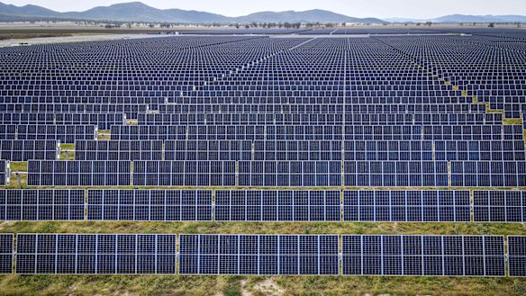Photovoltaic modules at a solar farm on the outskirts of Gunnedah, New South Wales.  Australia provides more than an opportunity to make a dent in global emission.