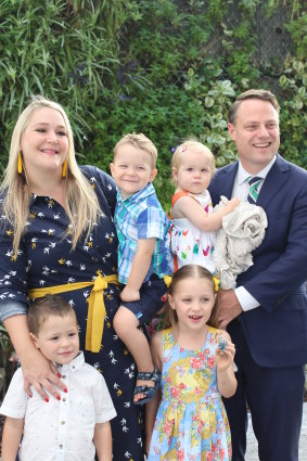 Brisbane lord mayor Adrian Schrinner and his wife Nina, and children Octavia (6), Nina, Petra (14 months), Wolfgang (4), and Monash (2), in April 2019.