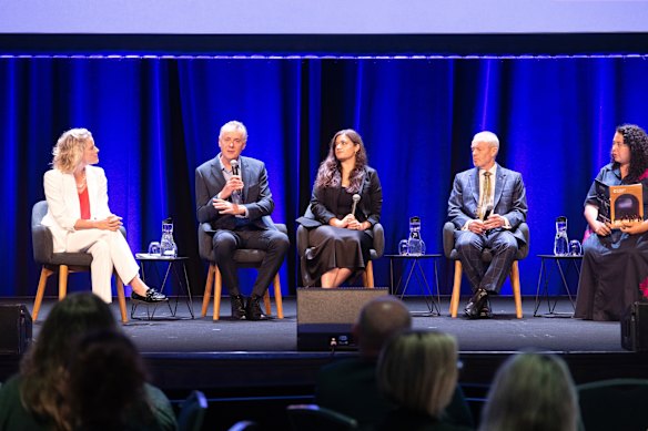 Housing minister Clare O’Neil, Infrastructure NSW CEO Tom Gellibrand, Sydney Morning Herald Sydney Editor Megan Gorrey, Blacktown City Council CEO Kerry Robinson, and Committee for Sydney policy manager Estelle Grech take part in a panel discussing Bold Growth at the Sydney Summit.
