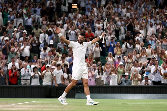 Novak Djokovic advanced to his eighth consecutive Wimbledon semi-final after more than five hours of victory.