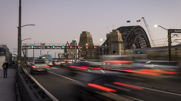 Why Sydney Harbour Bridge almost got another rail line over it