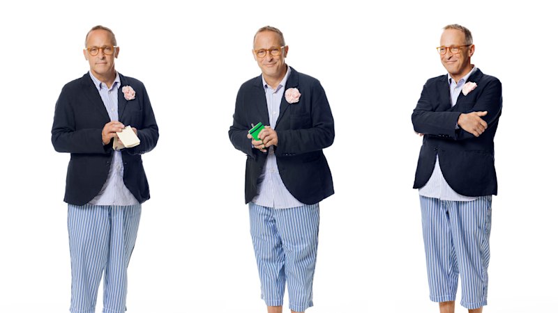 David Sedaris Reflects on Australia in New Essay Collection