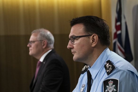 AFP Commissioner Reece Kershaw urged Hakan Ayik to turn himself in. 