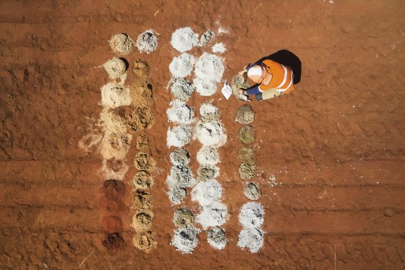 De Grey Mining has reported a 6.8 million ounce maiden mineral resource for its Hemi deposit in the Pilbara.