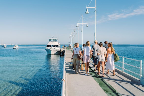 Embarque no navio em Rockingham, perto de Perth.