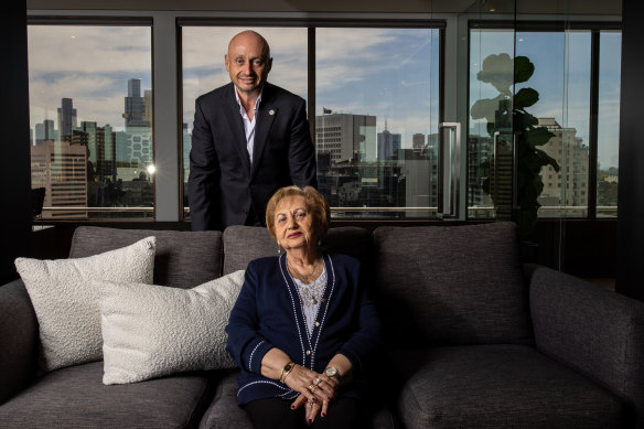 NBL owner Larry Kestelman with his mother, Svetlana.