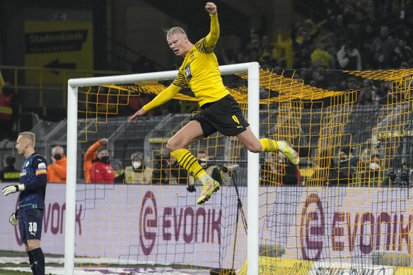 Erling Haaland’s athleticism is simply out of this world.