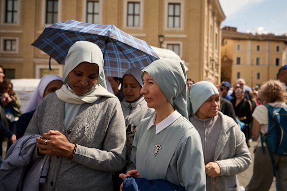 Worshippers lined up at the Vatican during the three-day lying in state.