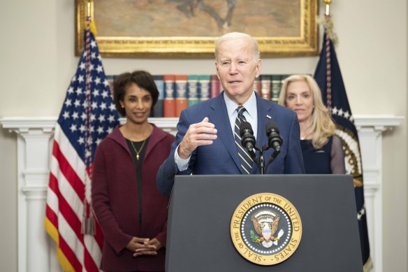 Lael Brainard, the national economic director (right), and Cecilia Rouse (left), one of Joe Biden’s top economic advisers,  were among those to bring him the bad news about SVB.