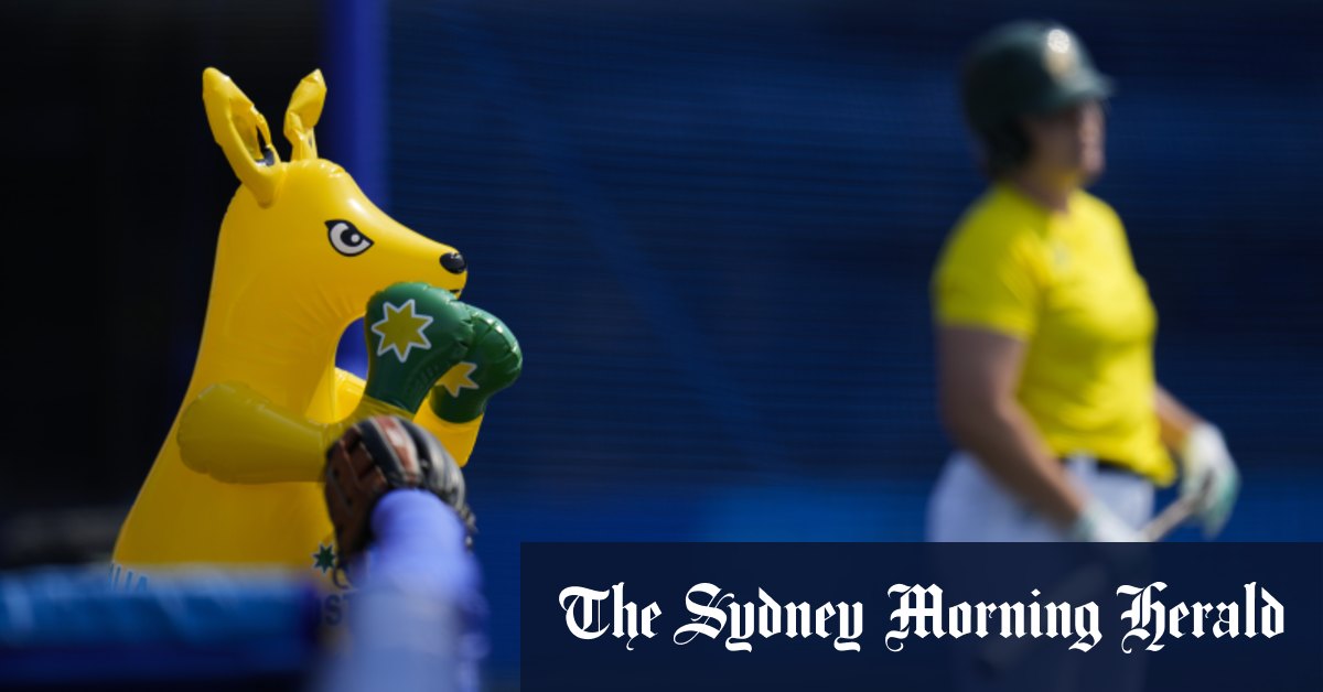 Toyko Olympics 2020 Australia S Softball Team Take Centre Stage In Olympic Opener Against Japan