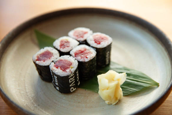 The dainty sushi rolls known as hosomaki.