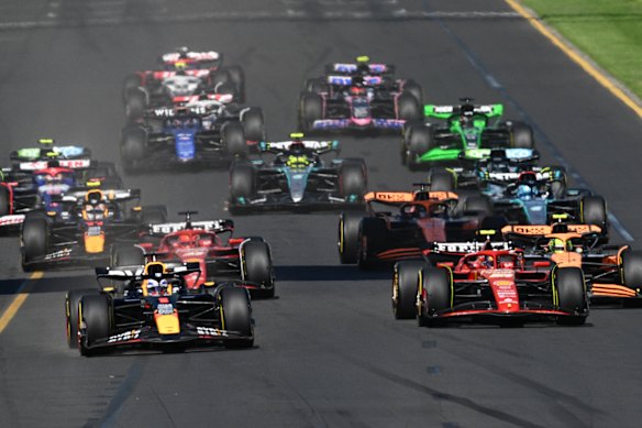 The start of the Australian Grand Prix F1 at Albert Park last year.